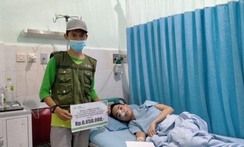 Penyaluran Donasi Untuk Angga - www.balaidakwahbanjarnegara.com